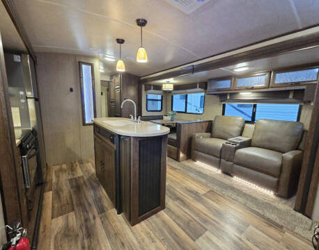 2017 Cruiser RV Radiance Touring Edition