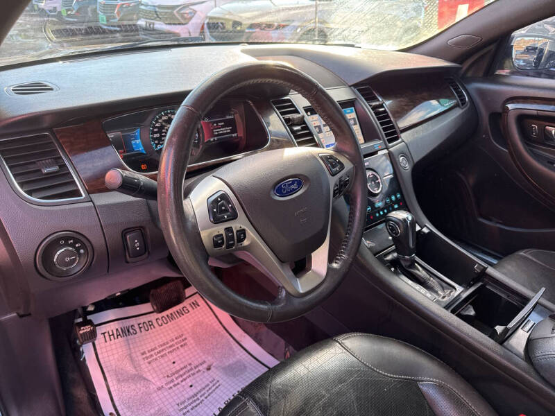 2019 Ford Taurus Limited