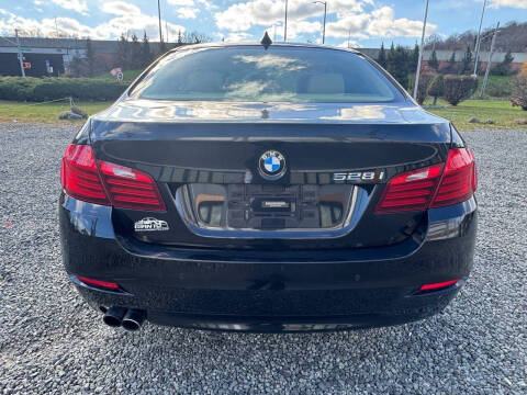 2014 BMW 5 Series 528i