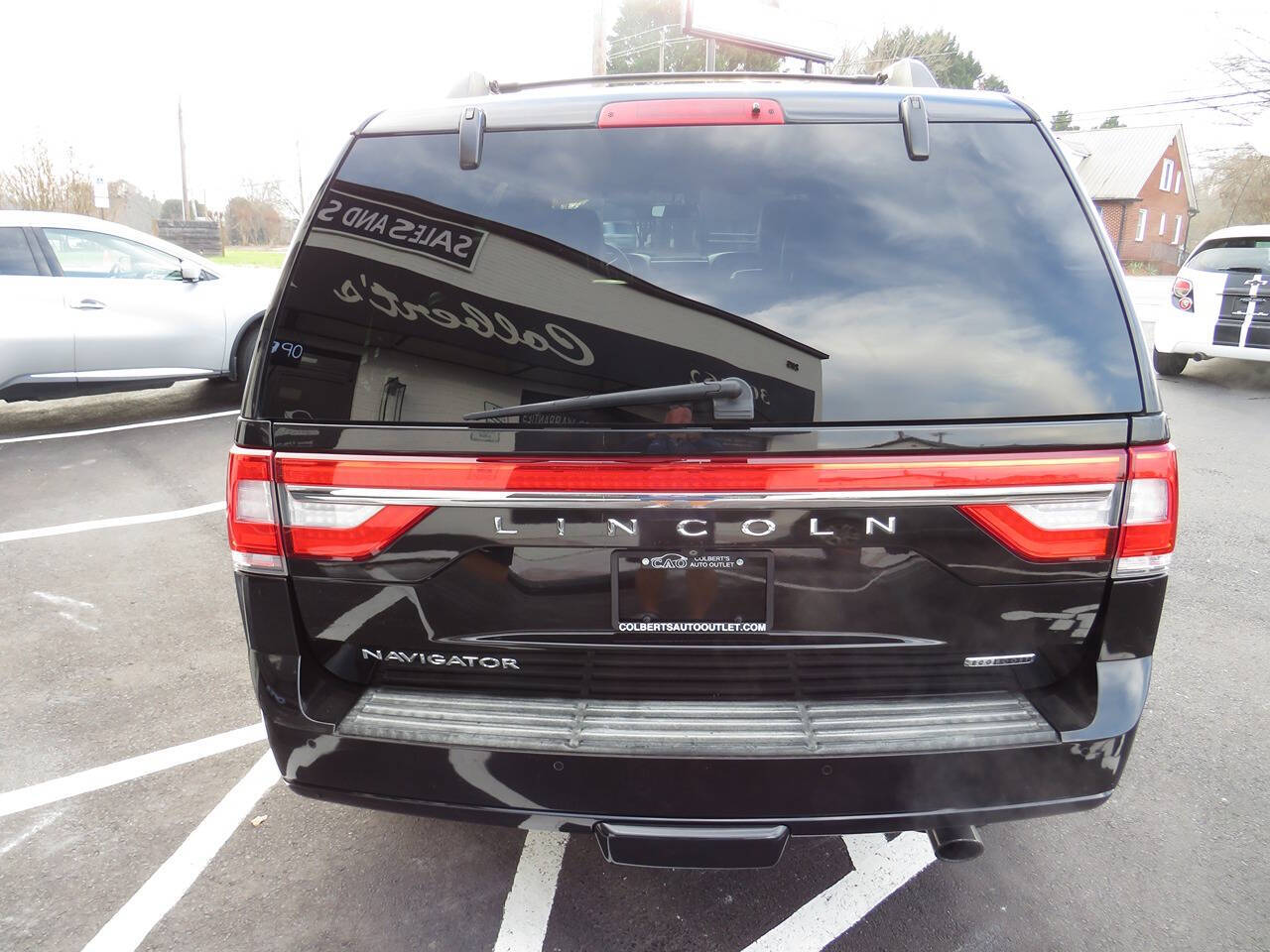 2015 Lincoln Navigator for sale at Colbert's Auto Outlet in Hickory, NC