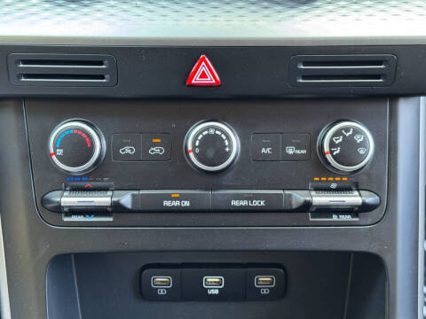 2023 Kia Carnival