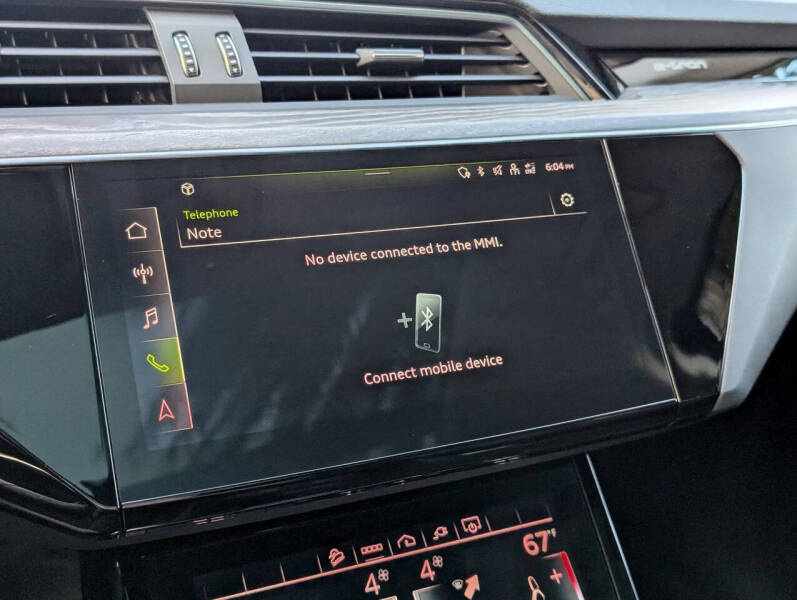 2021 Audi e-tron quattro Premium