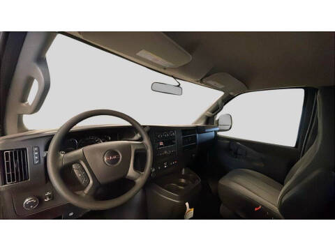 2025 GMC Savana 3500