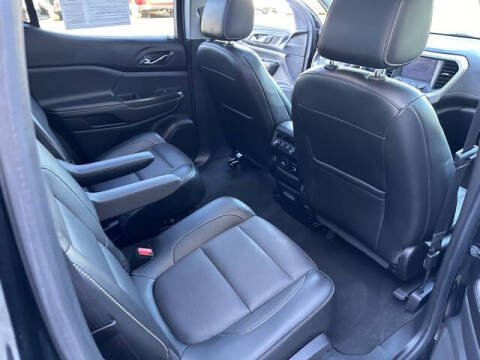 2017 GMC Acadia SLT-1