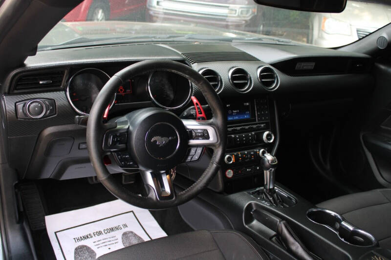 2015 Ford Mustang V6