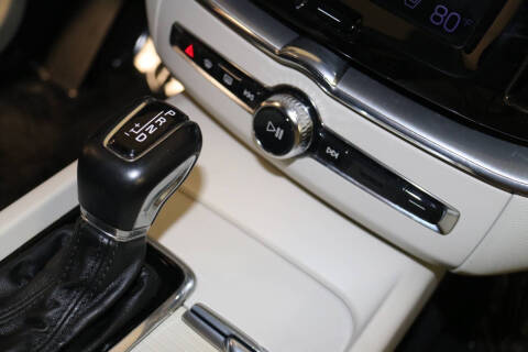 2019 Volvo XC60 T5 Momentum