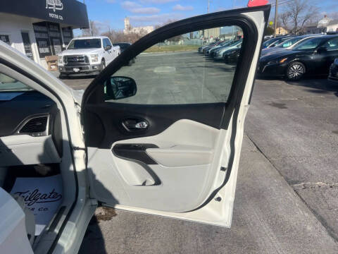 2019 Jeep Cherokee Overland