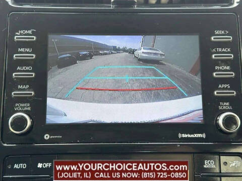 2022 Toyota Prius LE