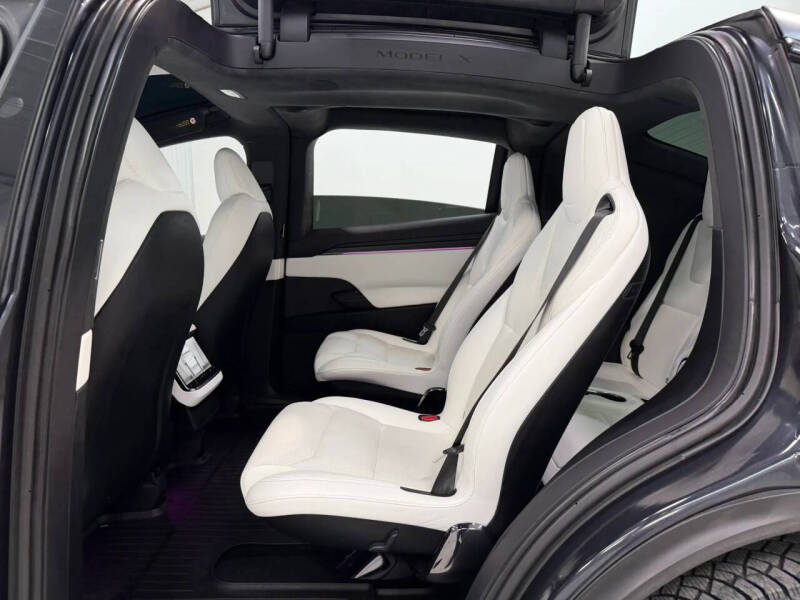 2026 Tesla Model X Plaid