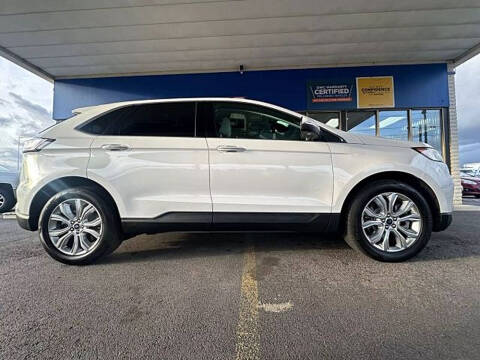 2021 Ford Edge Titanium