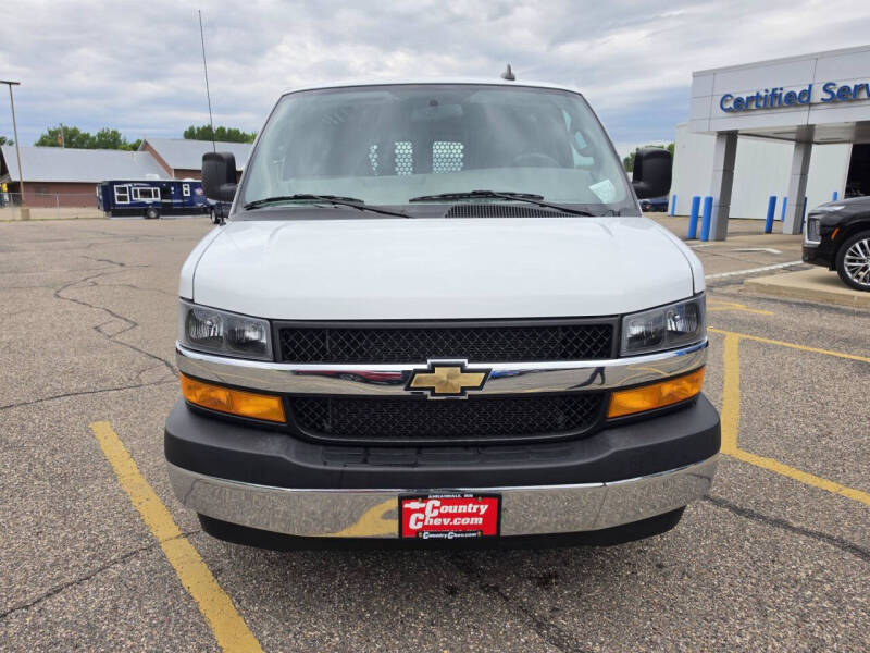 2024 Chevrolet Express 2500