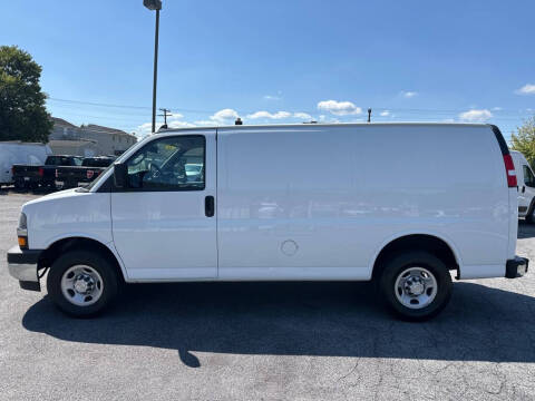 2022 Chevrolet Express 2500