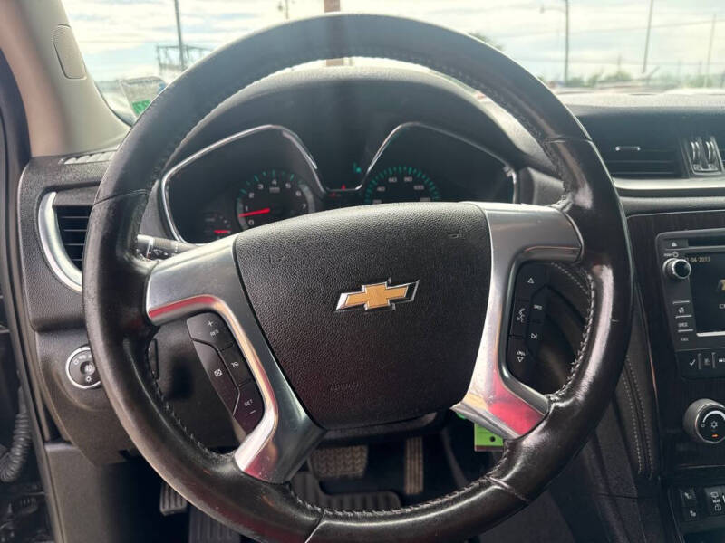 2017 Chevrolet Traverse LT