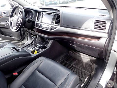 2017 Toyota Highlander