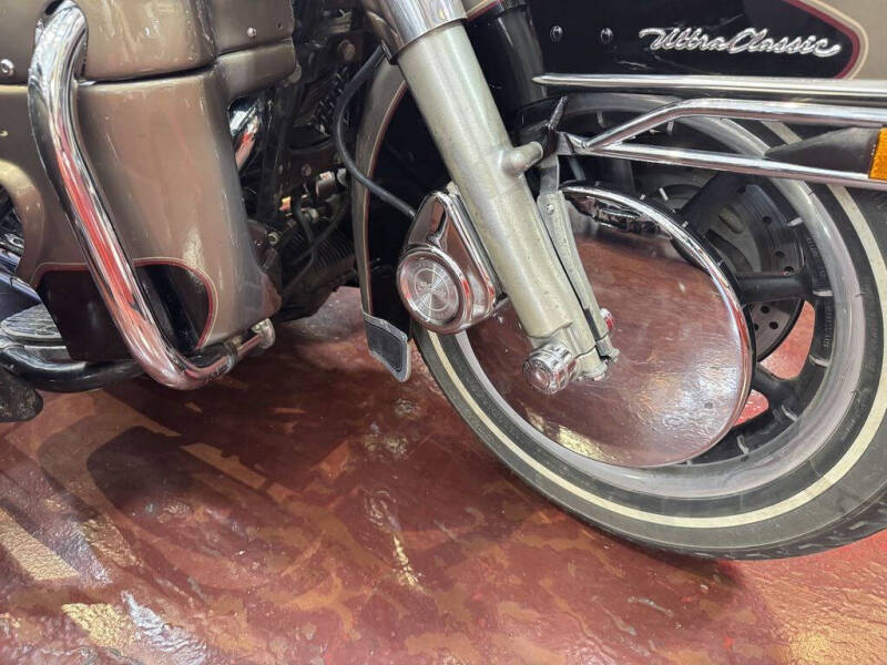 2004 Harley-Davidson FLHTCUI - Electra Glide