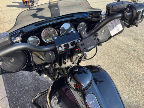 2020 Harley-Davidson FLHXS -