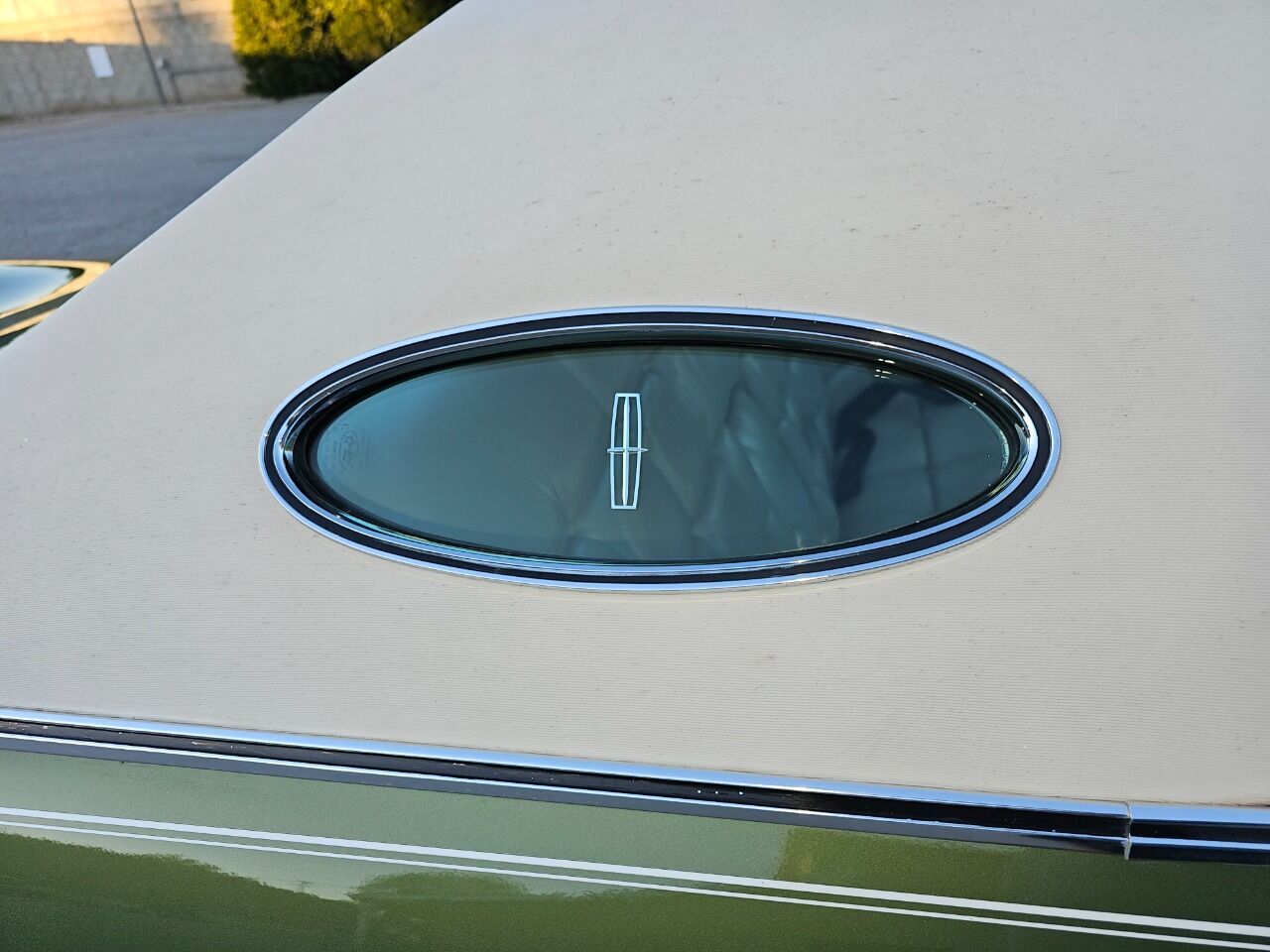 1972 Lincoln Mark IV 25