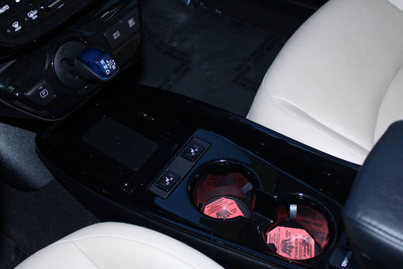 2019 Toyota Prius XLE AWD-e