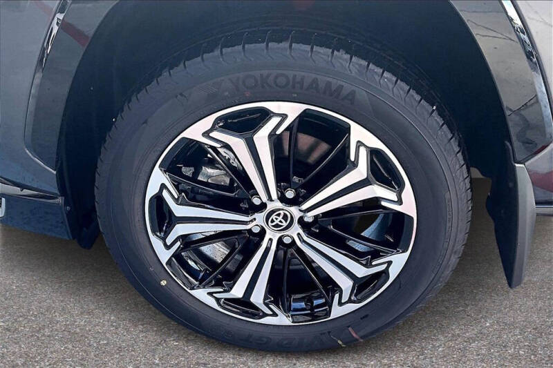 2025 Toyota RAV4 Plug-in Hybrid XSE