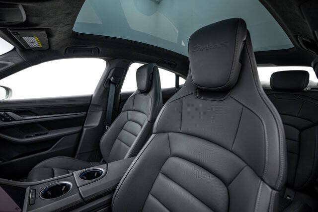 2022 Porsche Taycan Turbo S