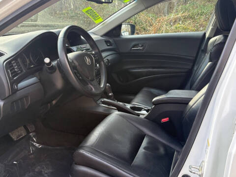 2013 Acura ILX 2.0L w/Tech