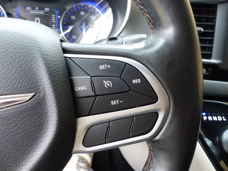 2020 Chrysler Pacifica Touring L