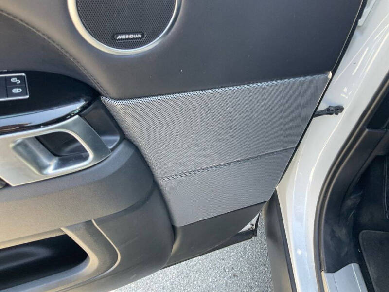 2020 Land Rover Range Rover Sport P525 HSE Dynamic