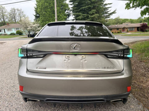 2018 Lexus IS 300