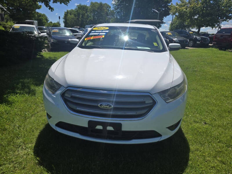 2014 Ford Taurus SEL