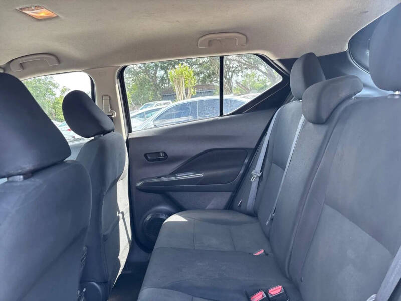 2023 Nissan Kicks S