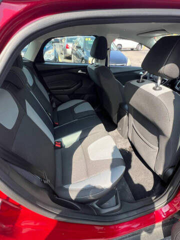 2012 Ford Focus SE