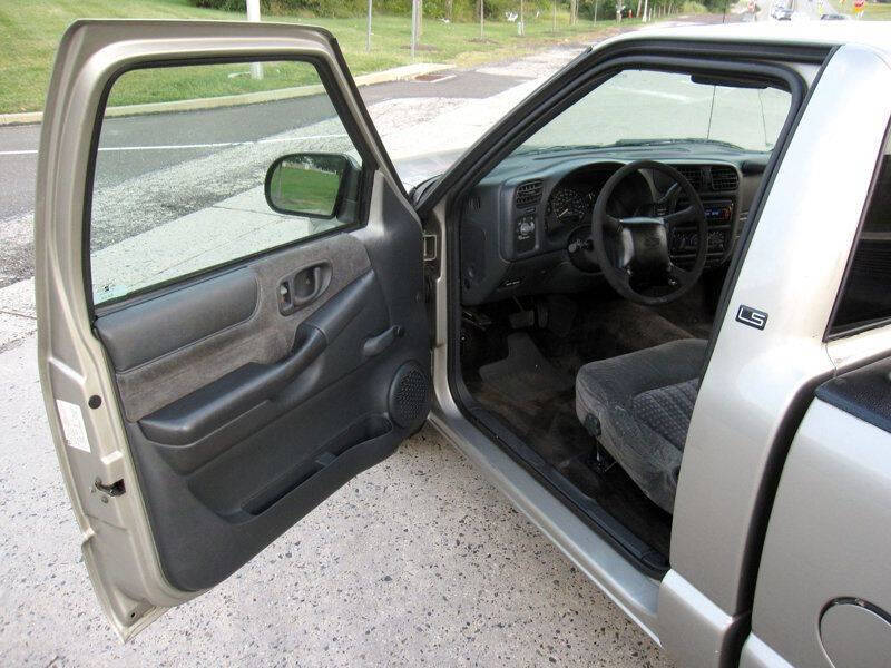 2001 Chevrolet S-10