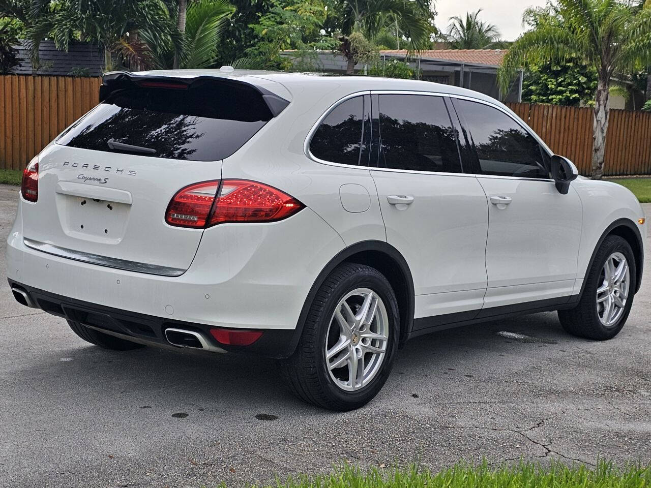 2012 PORSCHE Cayenne SUV / Crossover - $16,123