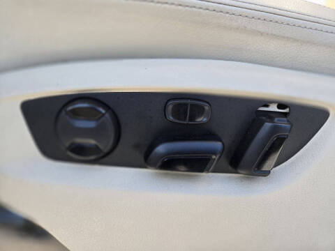 2016 Volkswagen Touareg VR6 Lux