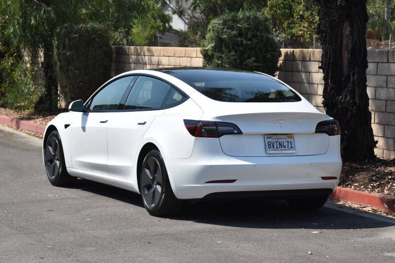 2021 Tesla Model 3 Base photo 5