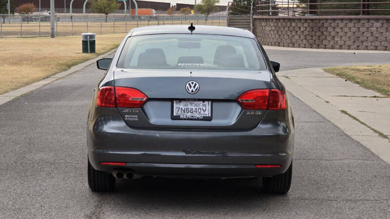 2012 Volkswagen Jetta null photo 8