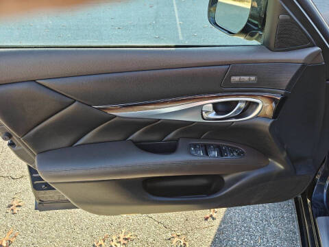 2016 Infiniti Q70L 3.7