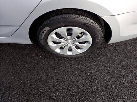 2016 Hyundai Accent SE