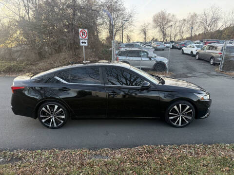 2020 Nissan Altima 2.0 SR