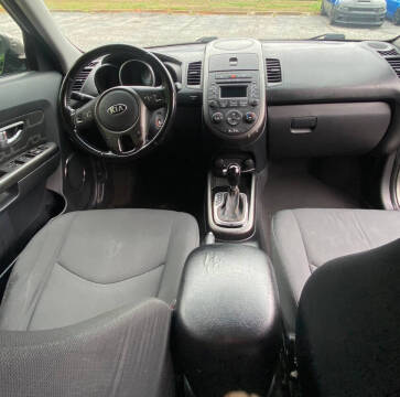 2013 Kia Soul +
