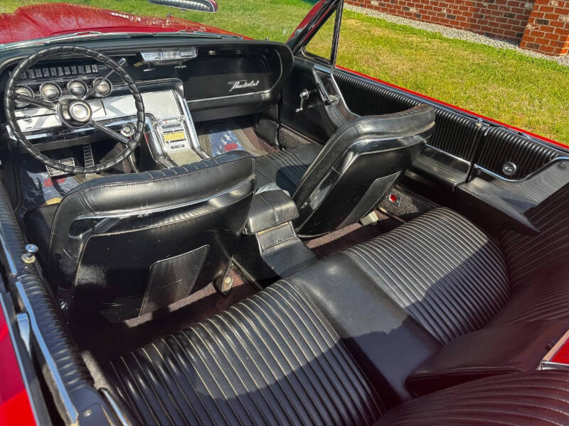 1964 Ford Thunderbird