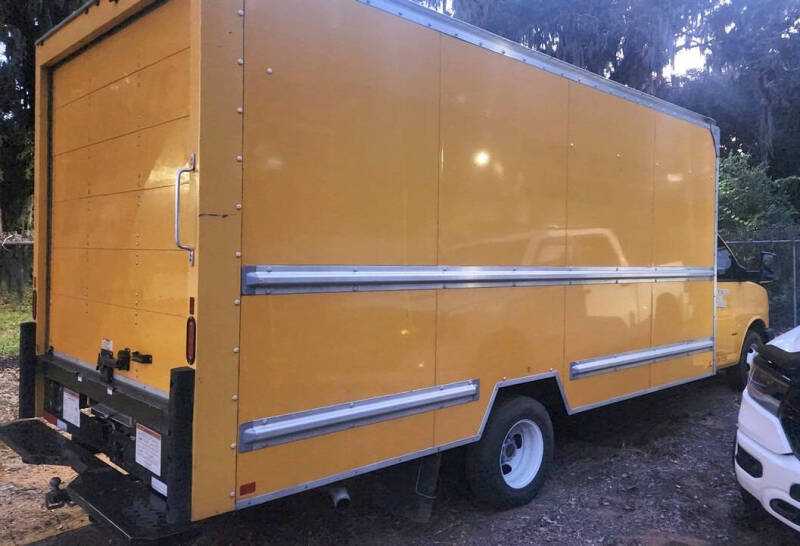 2021 GMC Savana 3500