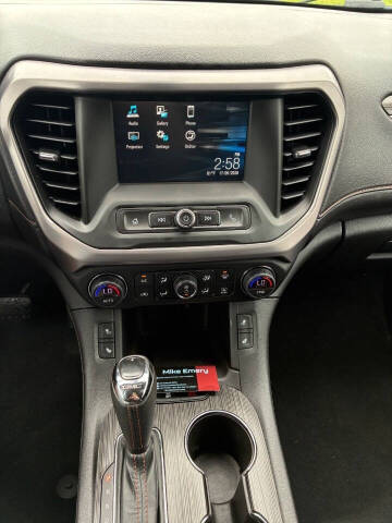 2018 GMC Acadia SLE-2