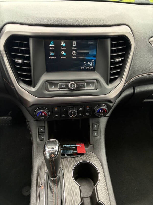 2018 GMC Acadia SLE-2