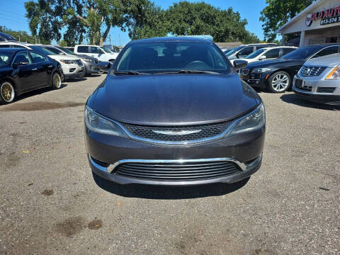 2017 Chrysler 200 Limited Platinum