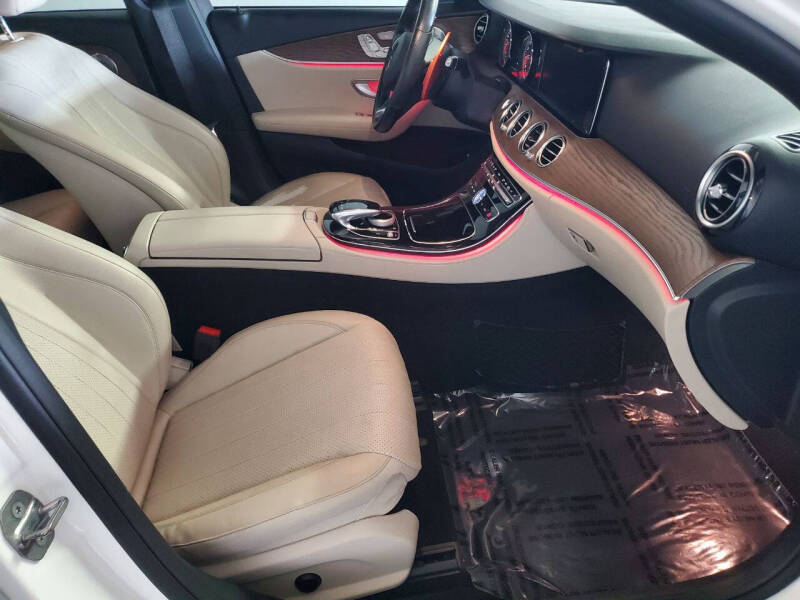 2017 Mercedes-Benz E-Class E 300 4MATIC