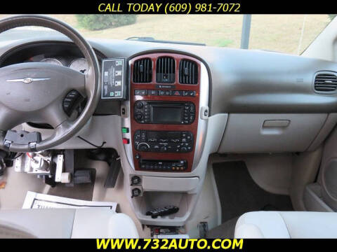 2006 Chrysler Town and Country Limited