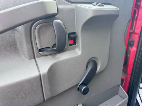 2017 GMC Savana 3500