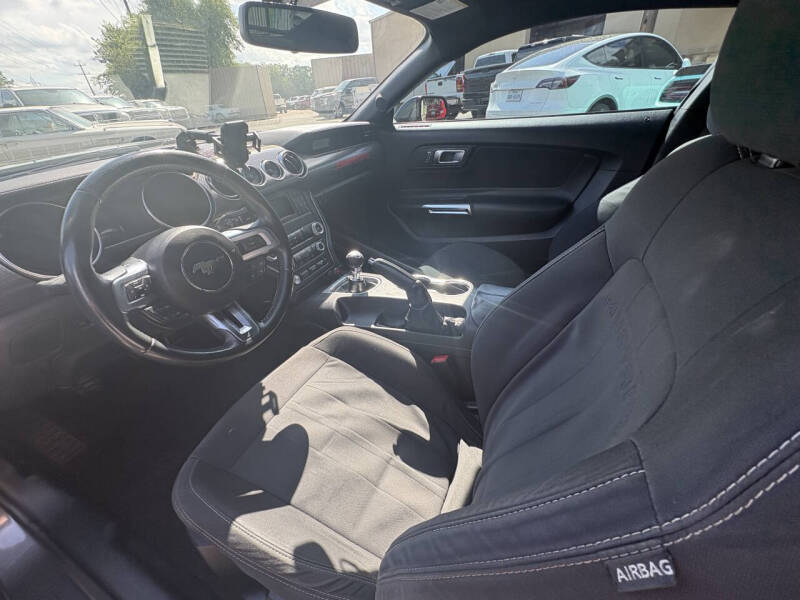 2019 Ford Mustang EcoBoost
