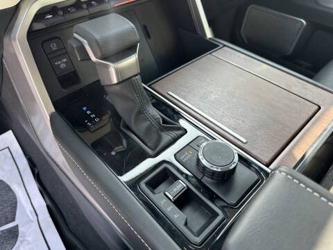 2025 Toyota Sequoia Capstone